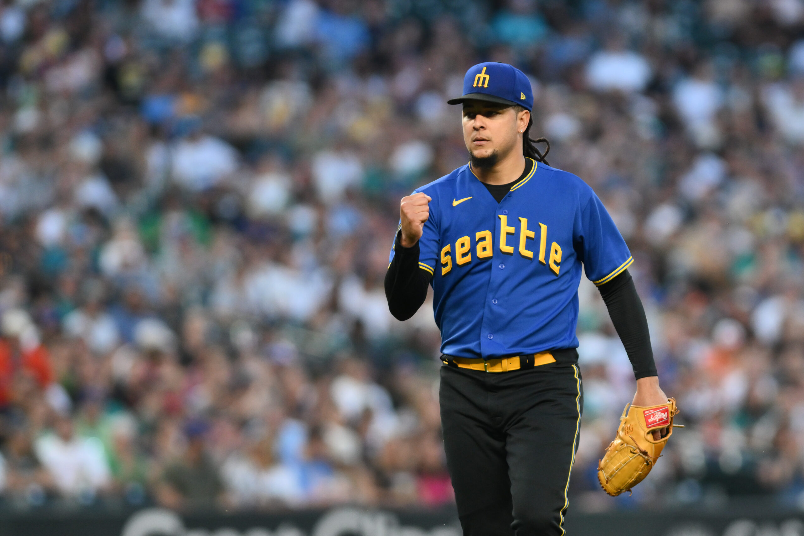 Can Mariners’ Secret Pitching Weapon Finally Silence the Rangers?