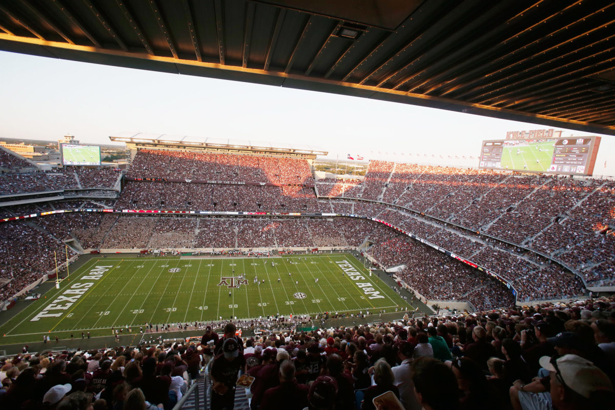 College Football Star’s Private Jet Deal Sparks Major Questions Behind the Scenes