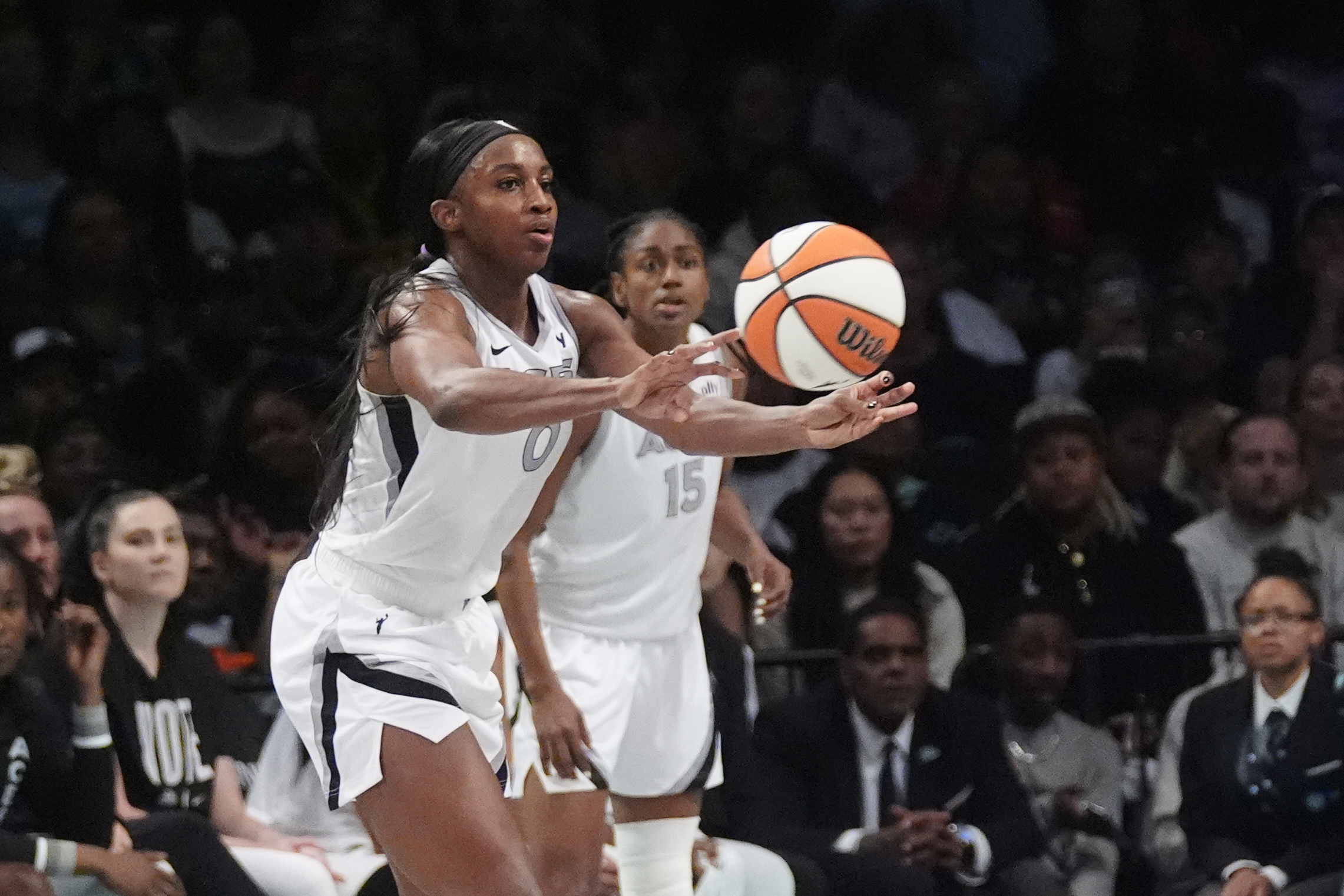 Doubleheader Drama: Which WNBA Stars Will Dominate Tonight’s Must-See Showdown?