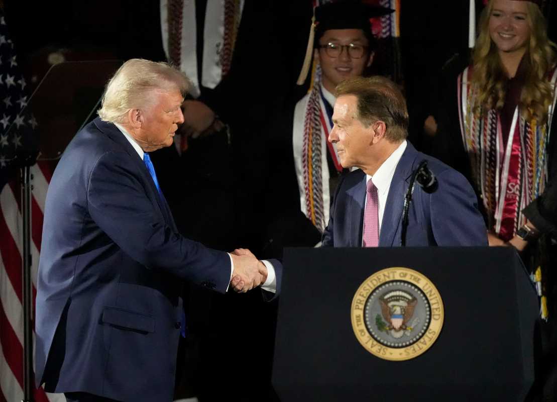 Inside Nick Saban’s Secret Meeting with President Trump: What Really Went Down Behind Closed Doors