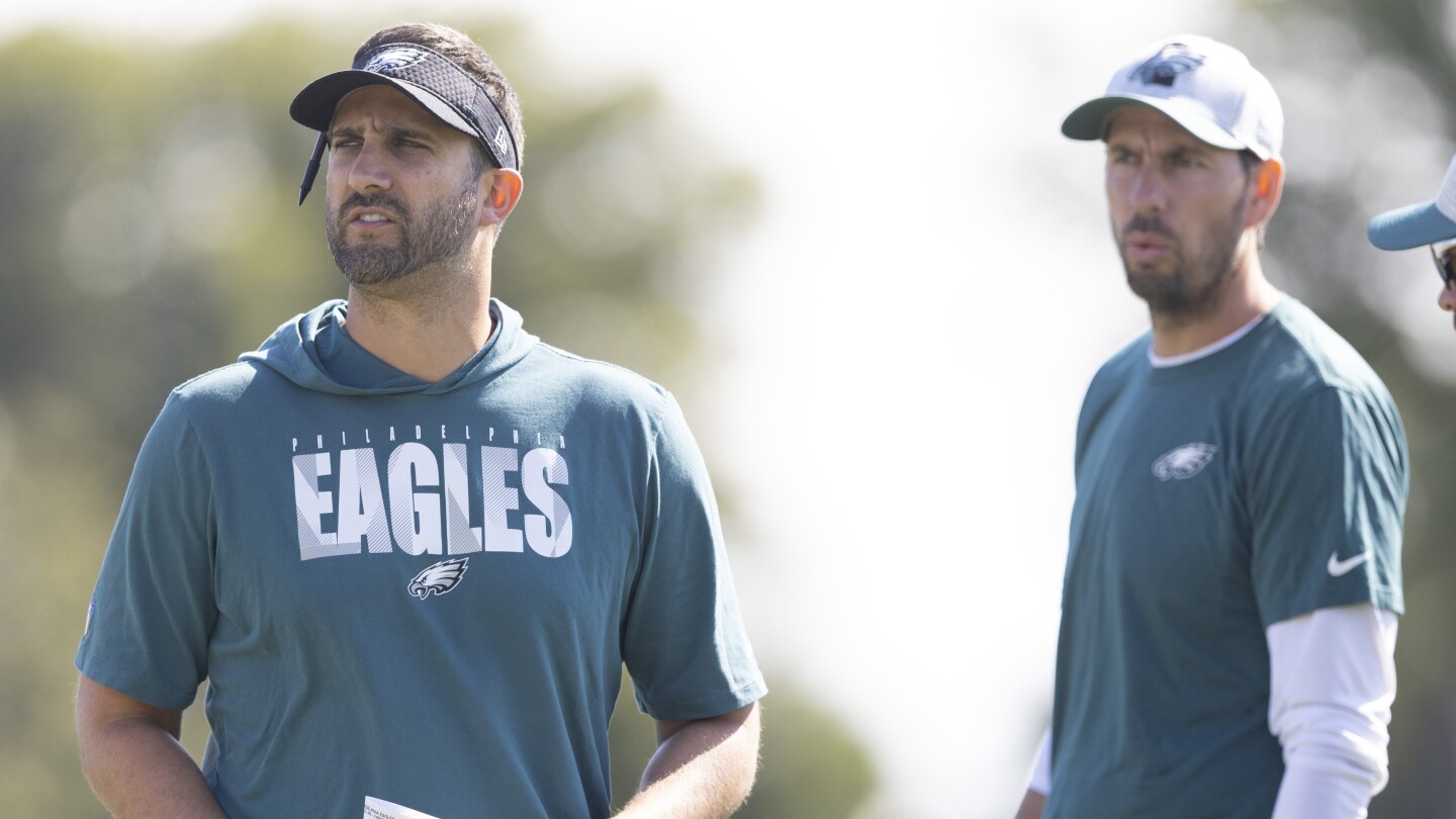Inside the Tush Push Showdown: How Shane Steichen and Jonathan Gannon Are Defying Nick Sirianni’s Playbook