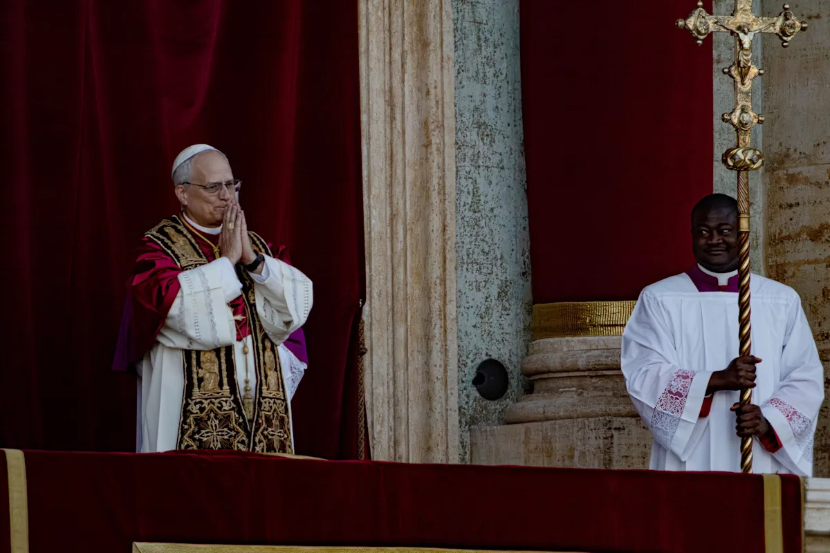 Inside the Vatican Dugout: How the Pope’s Secret White Sox Fandom Could Change the Game of the Conclave