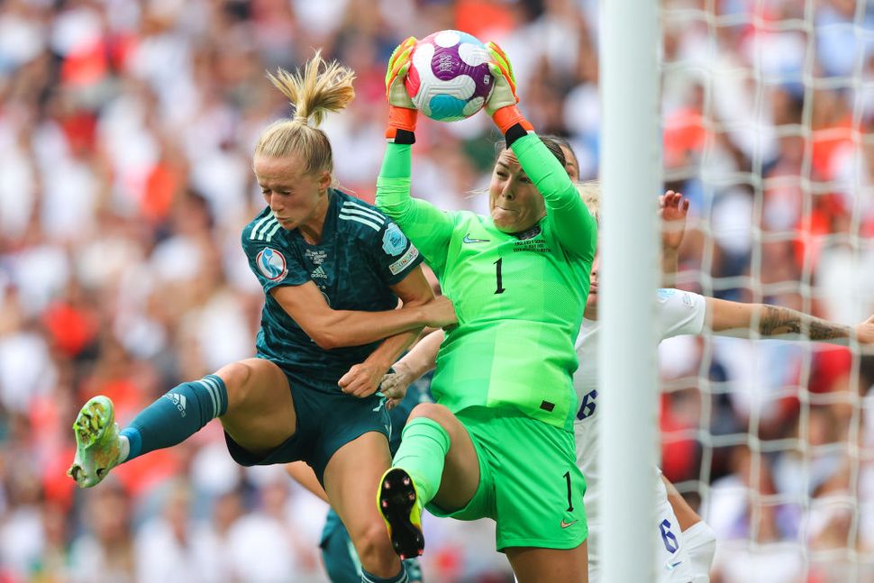 Is Mary Earps the Untouchable Guardian of the Women’s Euros Record?