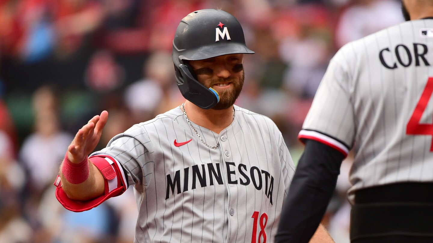 Kody Clemens’ Fenway Debut Home Run Ignites Twins’ Shocking Win—But What Role Did His Dad Play?