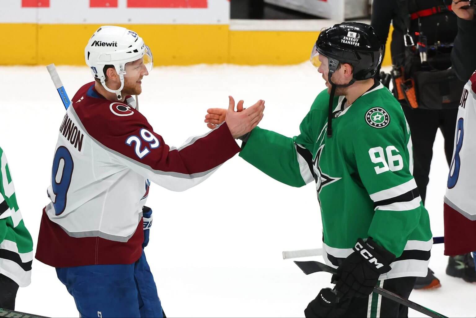 Mystery Behind Avalanche’s Stunning Meltdown: What Went Wrong in Their Shocking Collapse?