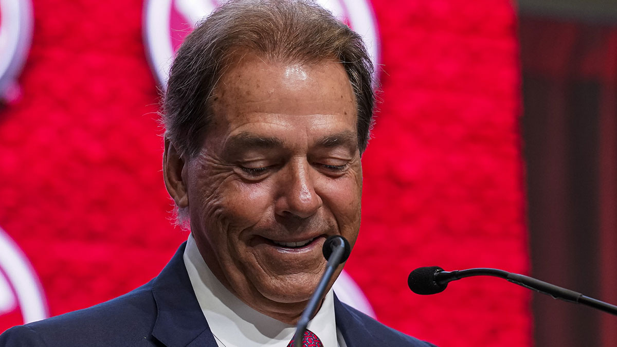 Nick Saban’s Surprising Endorsement: Why Ty Simpson Could Shake Up Alabama’s QB Race