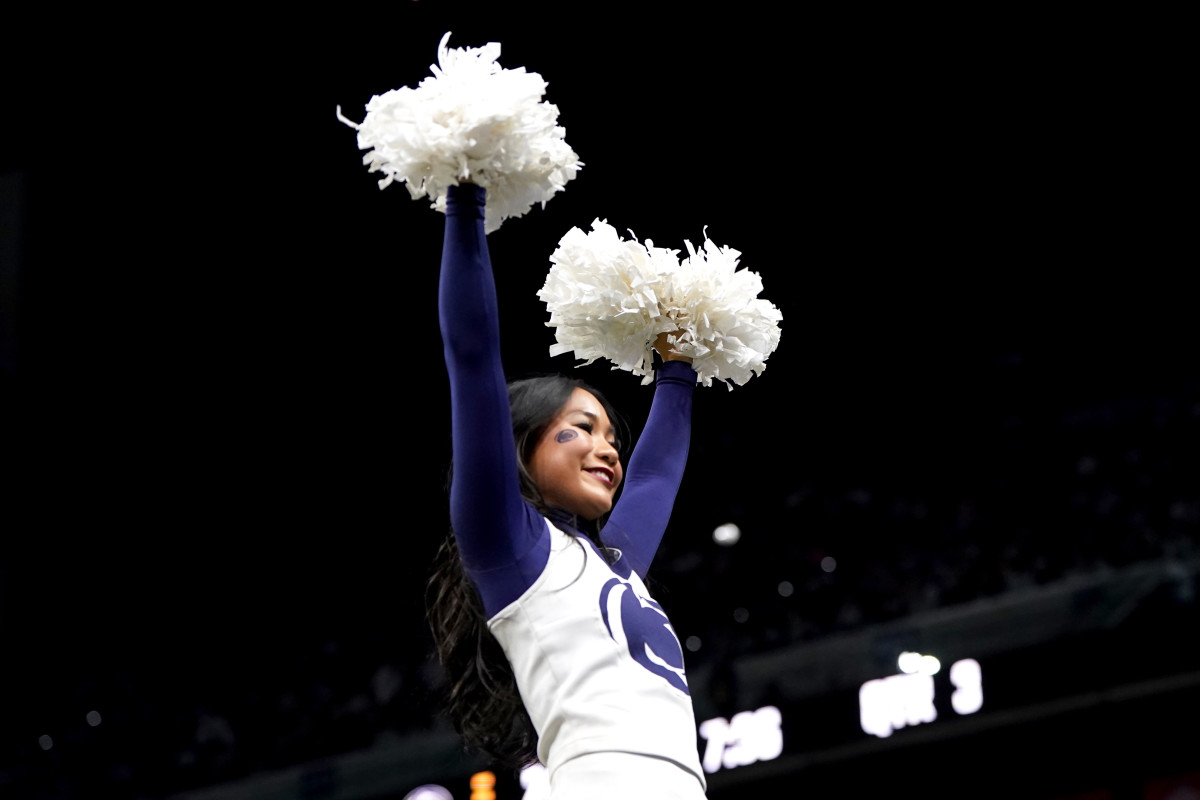 Penn State Cheerleader’s Stunning Offseason Photo Sparks Buzz — What’s Behind the Surprising Look?