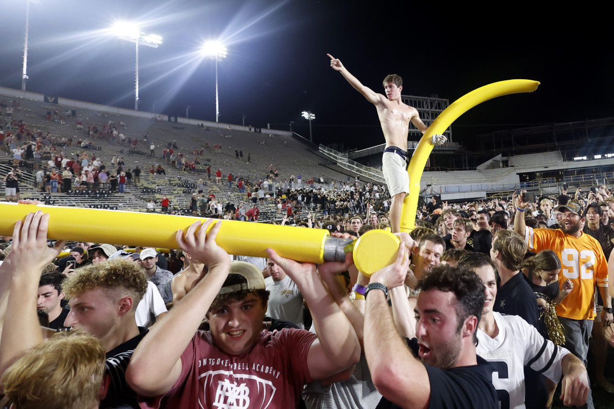 SEC Unleashes Shocking Field Storming Penalty for 2025 Season—What This Means for Teams and Fans