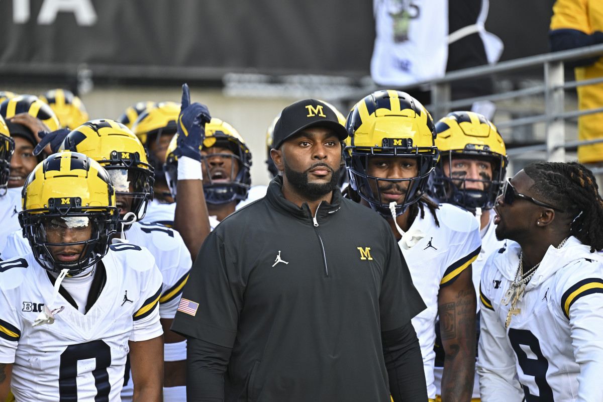 Shocking Fallout: How Michigan Football’s Punishment Has Fans Divided and Outraged