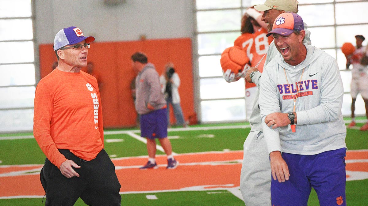 Top 4-Star DB’s Shocking Commitment: Why Clemson Beat Florida and South Carolina in a Stunning Twist
