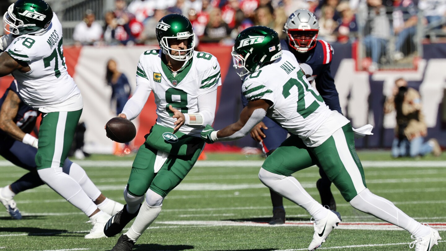 Aaron Rodgers' Fiery 25-Minute Tirade Exposes Shocking Truths About Jets' Run Game!