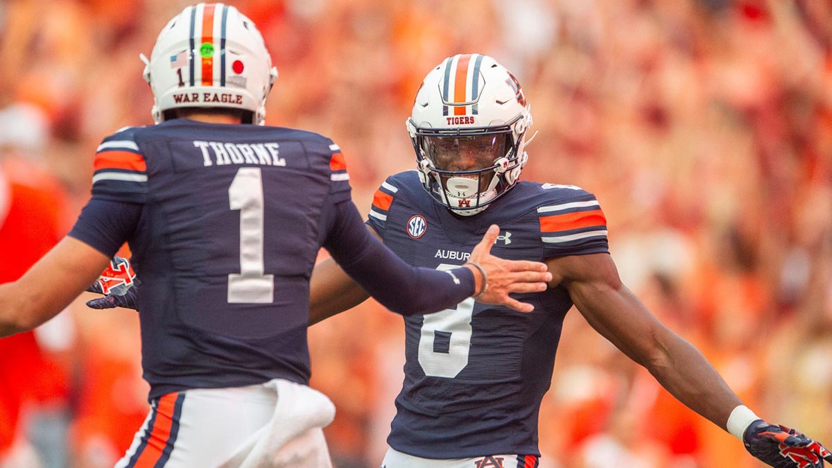 Auburn’s QB Hunt Heats Up: Is the 4-Star Target Finally Committing After Ole Miss Misses Out?