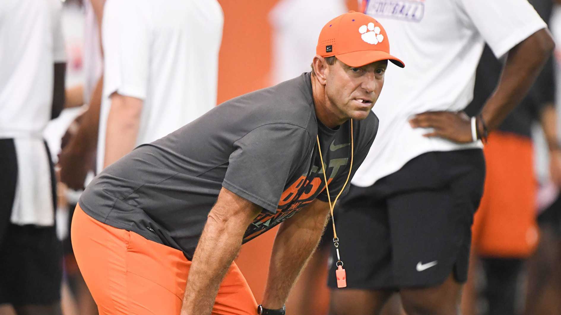 Clemson Stuns Top Rival Programs to Secure Elite 2027 4-Star Recruit—What This Means for College Football's Future Revealed!