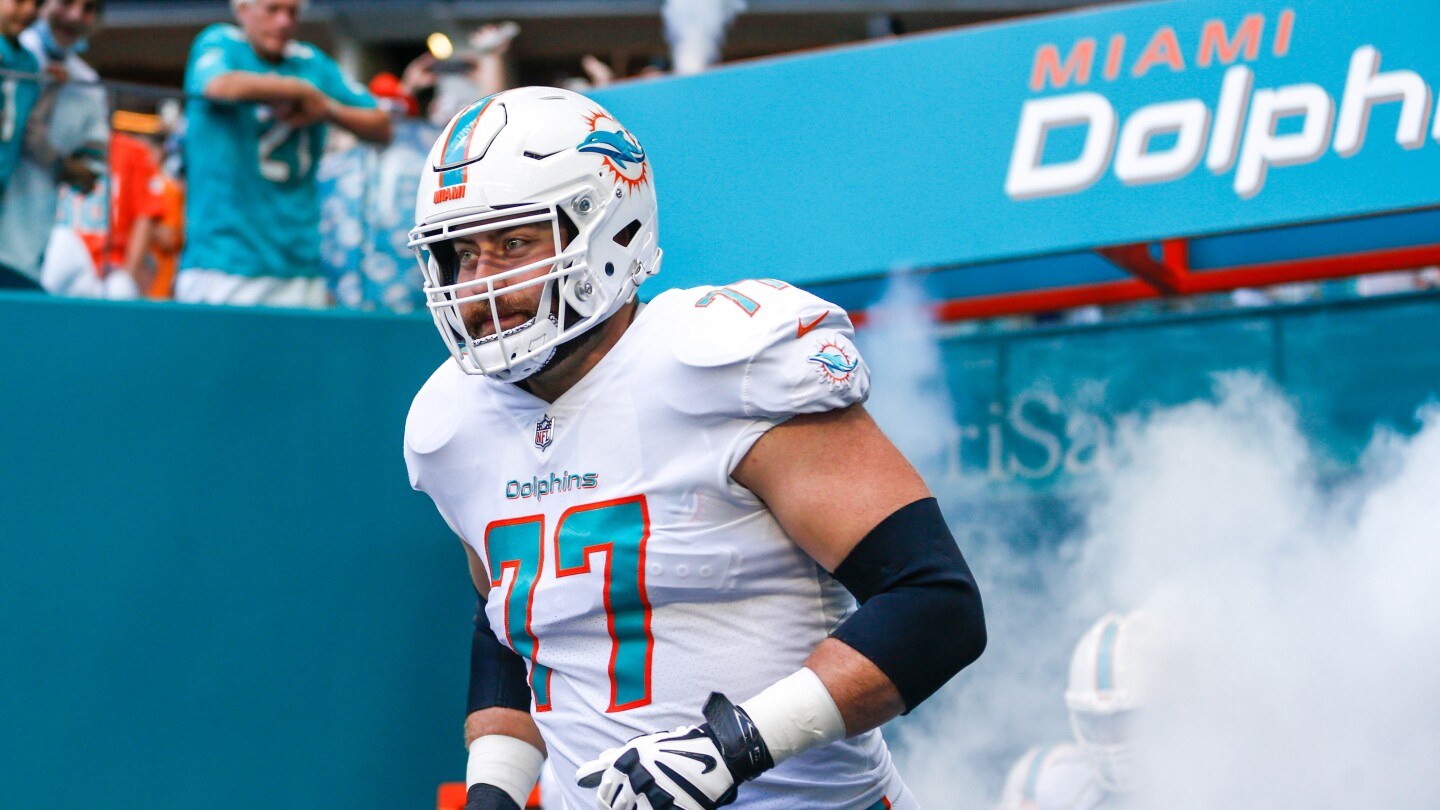 Former NFL OT Jesse Davis Drops Surprise Retirement Bombshell—What’s Next for the Unseen Star?