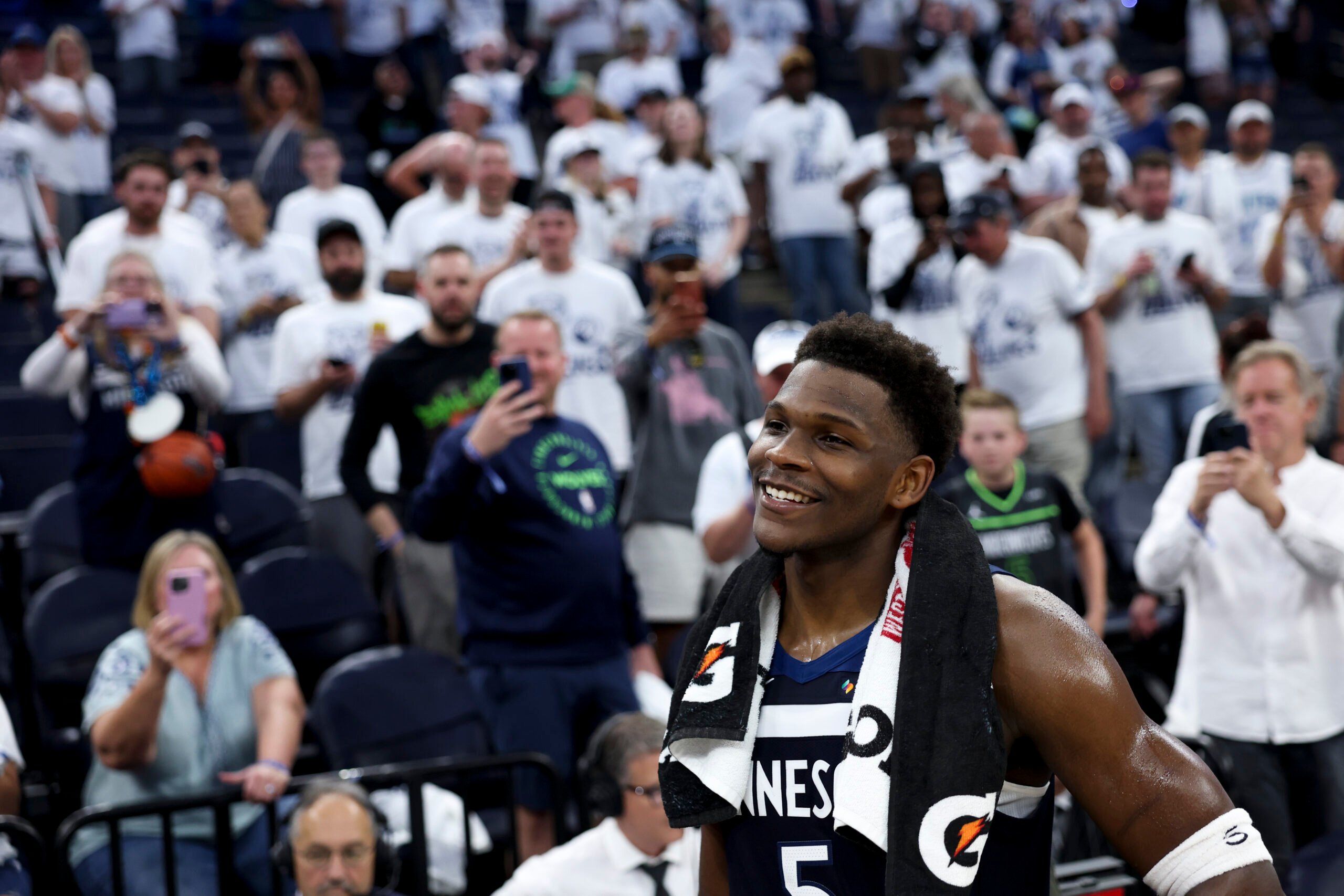 Insider Drops Surprising Bombshell: Timberwolves Plan to Defy Expectations and Keep Entire Roster After Playoff Exit