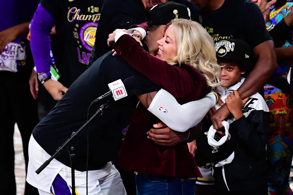 Lakers’ $10B Sale Shocks NBA: What’s Next After the Buss Family Era Ends?