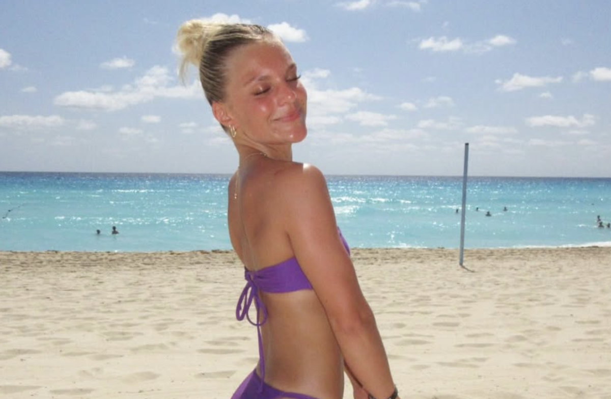 Ohio State Cheerleader’s Swimsuit Photo Sparks Buzz – What She Revealed Next Will Surprise You!