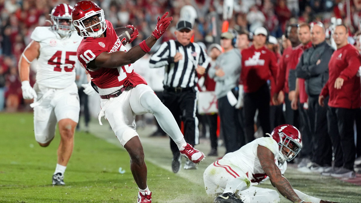 Oklahoma's Top Recruit Shocks Fans by Flipping to Washington at the Last Moment