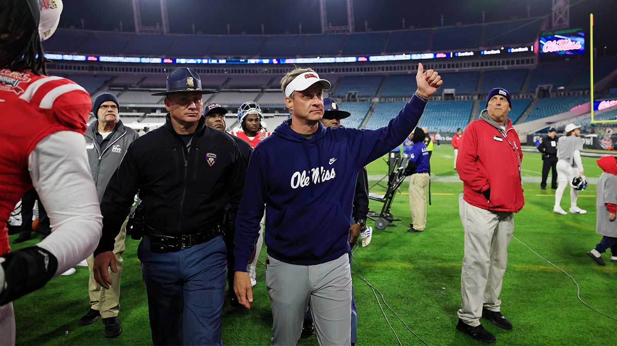 Ole Miss and Lane Kiffin Shocked as Star 2-Way Athlete Snubs 22 Offers for Surprising New Destination