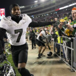Oregon’s Evan Stewart Breaks Silence After Shocking Injury: What’s Next for the Star Player?