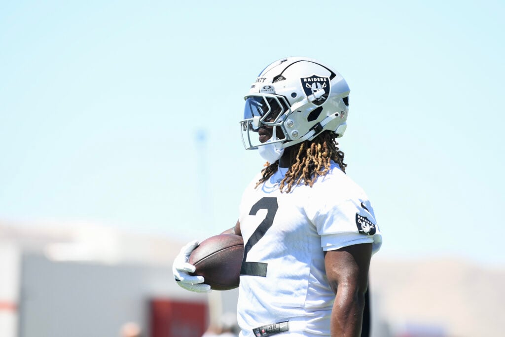 Raiders Staff's Unexpected Gesture Leaves Ashton Jeanty Speechless—Find Out What Happened!