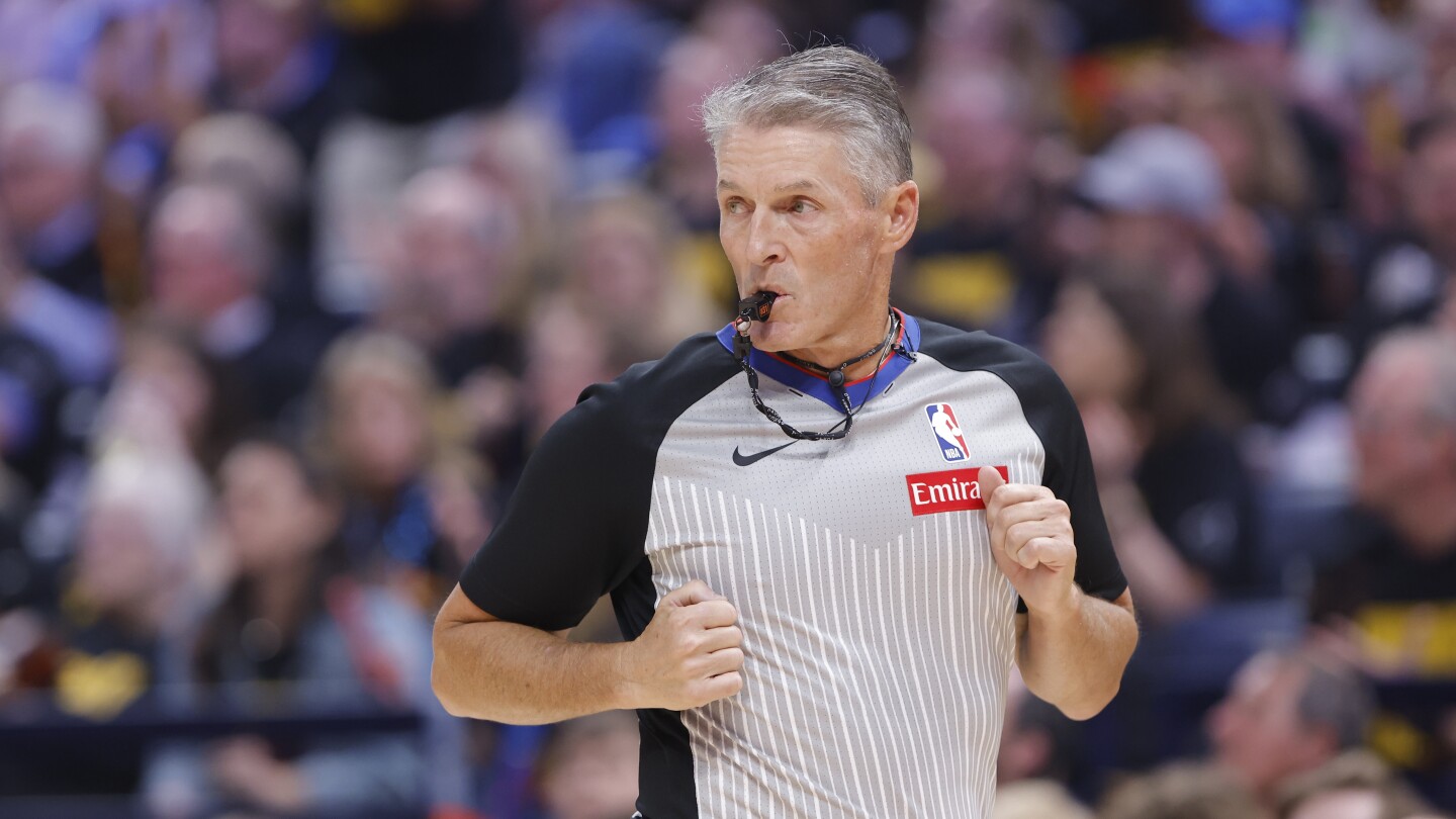 Rick Carlisle Breaks Silence: Why He Stands Firm Behind Referee Scott Foster Amid Rising Fan Fury