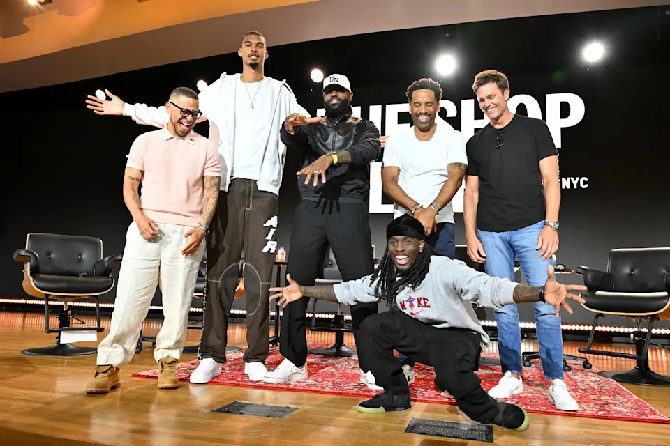Tom Brady Drops Stunning Praise, Calls LeBron 'The Greatest Ever' During Fanatics Fest Appearance—What He Said Next Will Surprise You