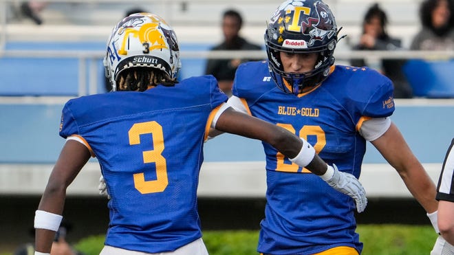 Unbelievable Passing Display Sparks Blue Team's Dominant Triumph in Thrilling 69th DFRC All-Star Showdown
