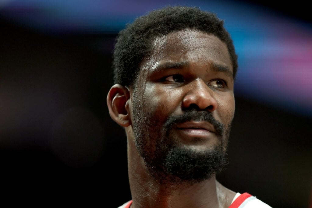 Analyst’s Shocking Take on Deandre Ayton’s Lakers Move: What It Means for the Franchise’s Future