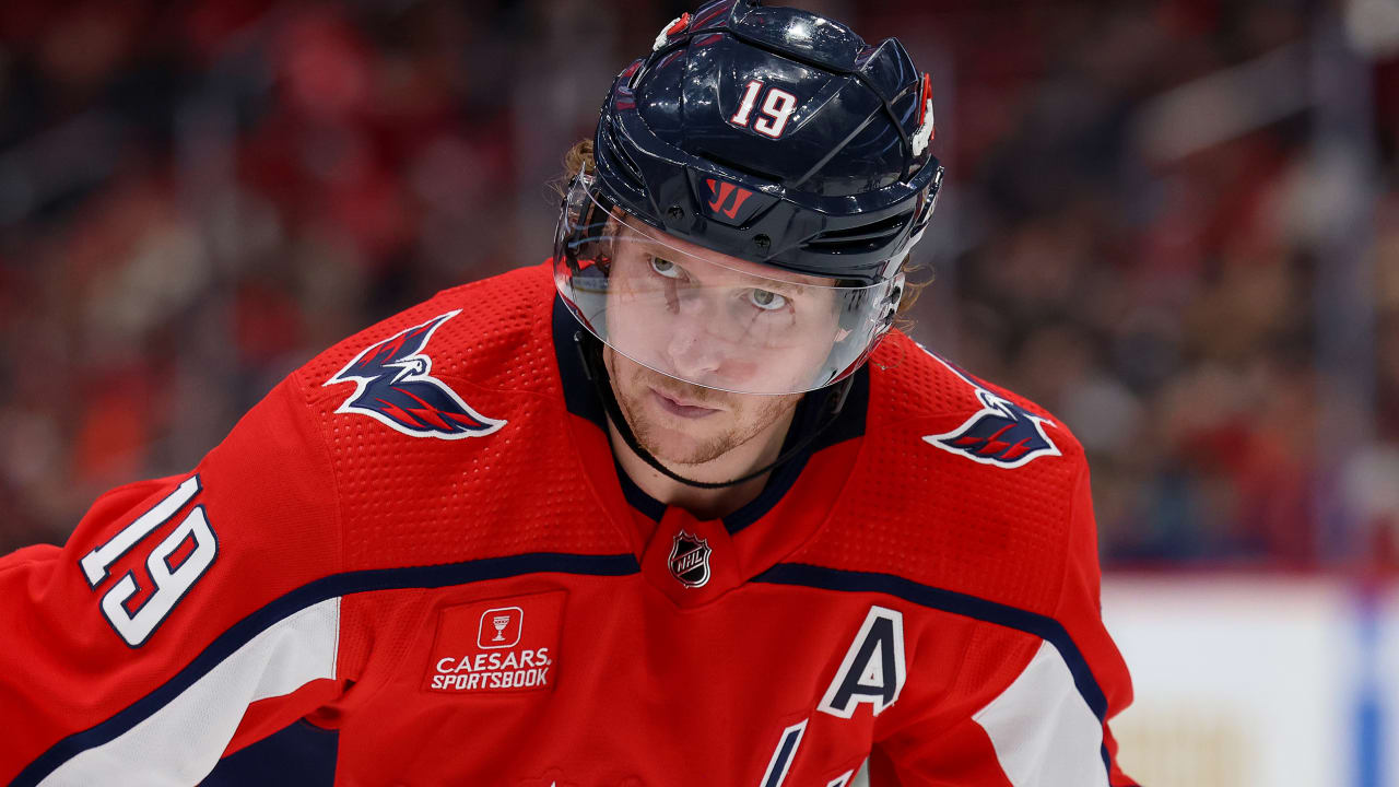 Backstrom's Unexpected Comeback: What Sparks His Return to Swedish Hockey?