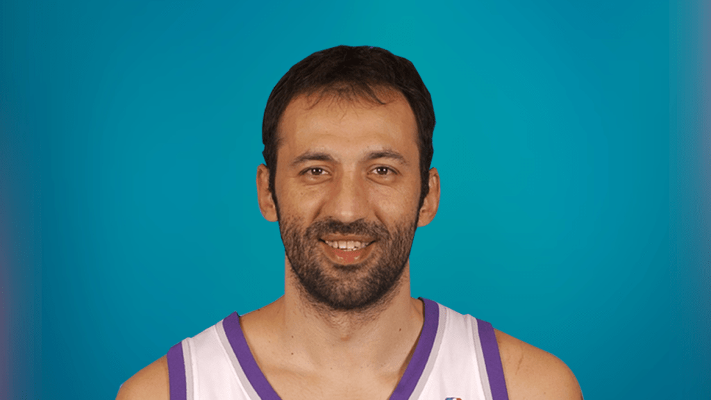 Bobby Jackson Reveals Shocking Consequence of Bet with Vlade Divac: An Unforgettable Night at Trump Plaza