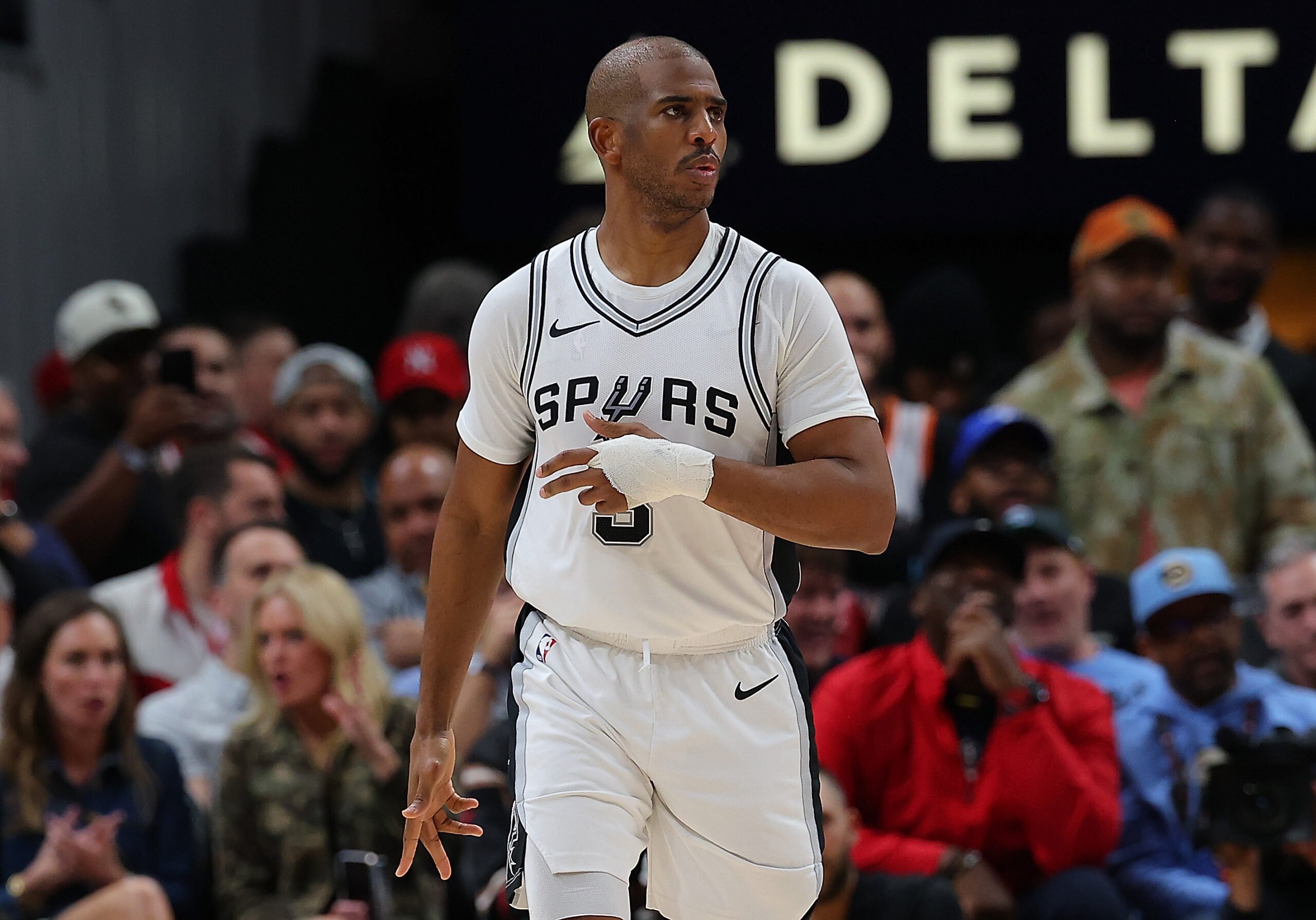 Chris Paul Faces a Crucial Crossroads: Which NBA Team Will He Shockingly Choose?