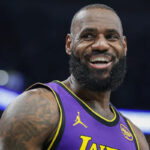 LeBron James’ Surprising Reaction to Cavs Practice Photo Sparks Intense Fan Reactions