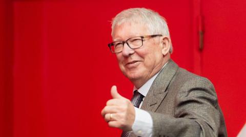Martin’s Surprising Alliance with Ferguson Sparks Buzz Across the Sporting World