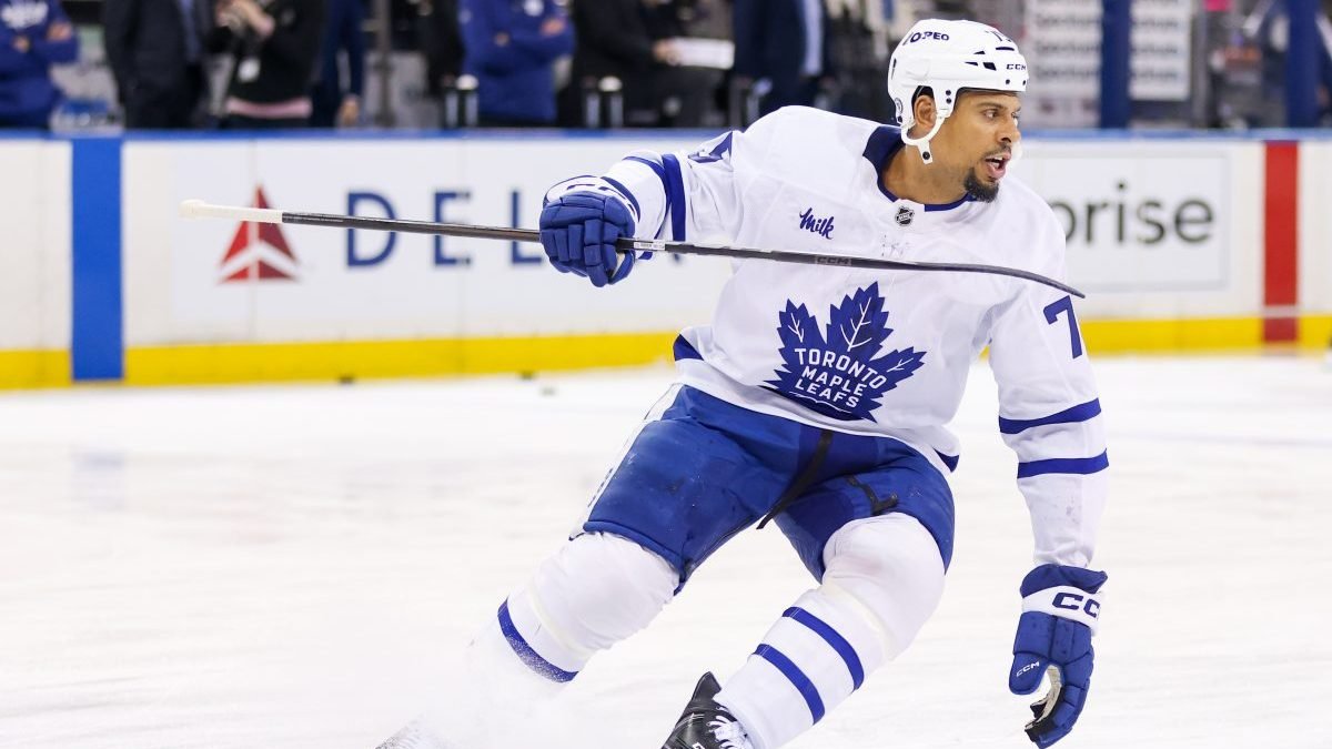 Sharks and Maple Leafs Shake Up Rivalry with Shocking Thrun-Reaves Trade—What’s Really Behind the Swap?