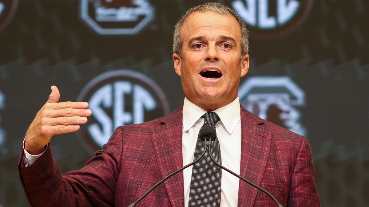 South Carolina Gamecocks Snatch Rising Star, Edging Out Auburn in Surprise LaNorris Sellers Replacement Race