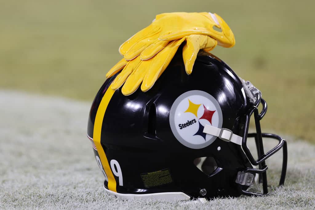 Steelers Shock Fans with Unexpected Release of Veteran Running Back—What's Next for the Team?