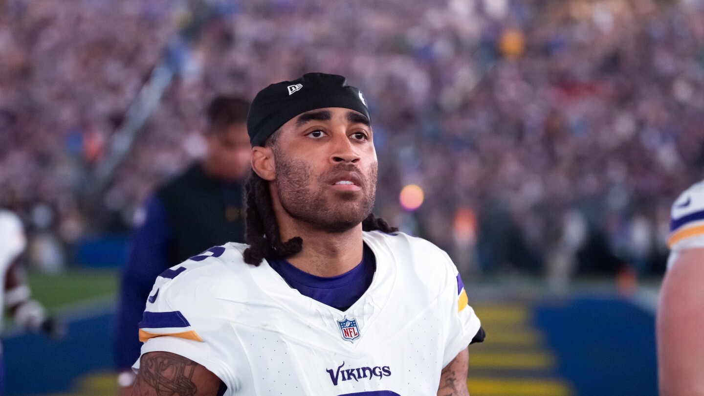 Stephon Gilmore’s 2025 Return Hinges on a Mysterious “Right Situation” — What Could It Be?