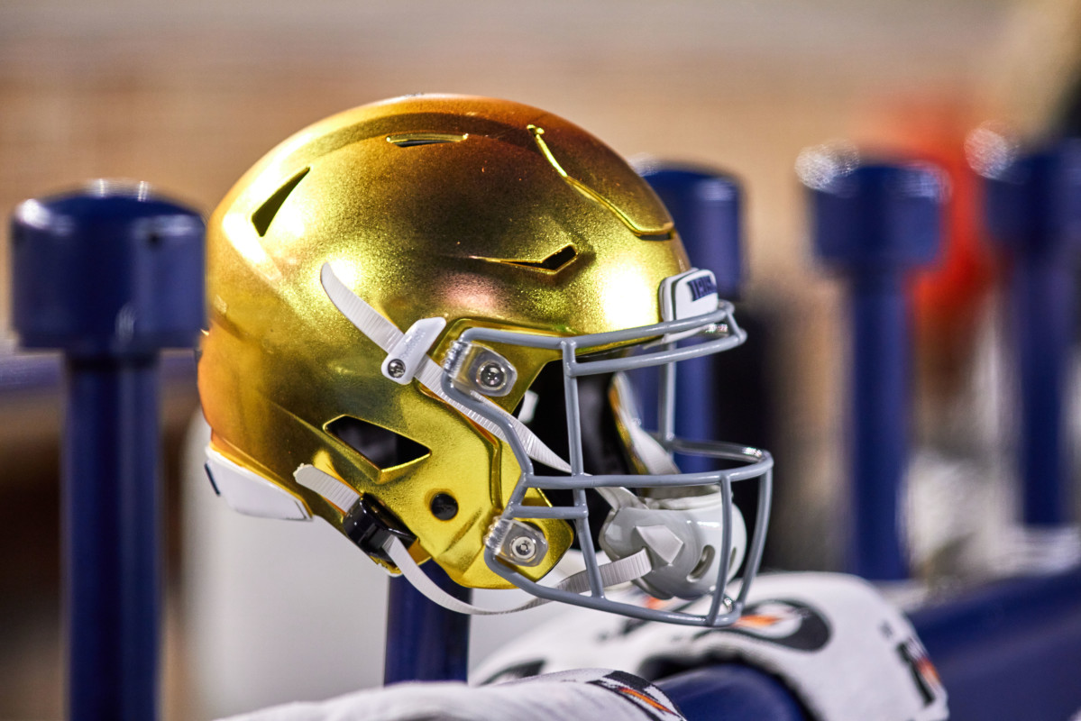 Tragic Loss Shakes Notre Dame: Beloved Former Player Dies Mysteriously at 53