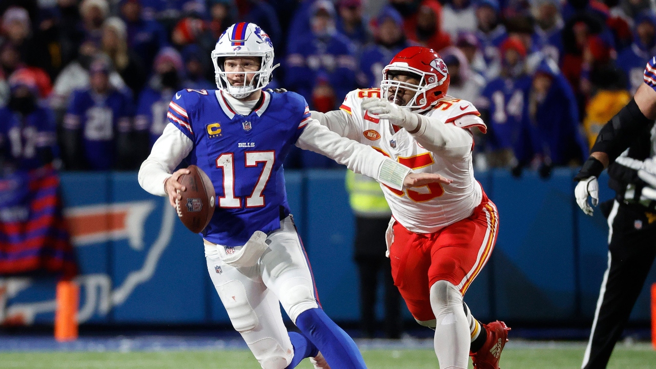 2025–26 NFL MVP Race Heats Up: Can Underdogs Like Baker Mayfield Shock the Field?