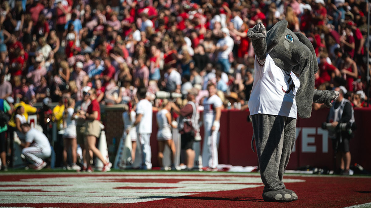 Alabama Football's Shocking AP Poll Plunge: What’s Behind Their Worst Ranking in Over 15 Years?
