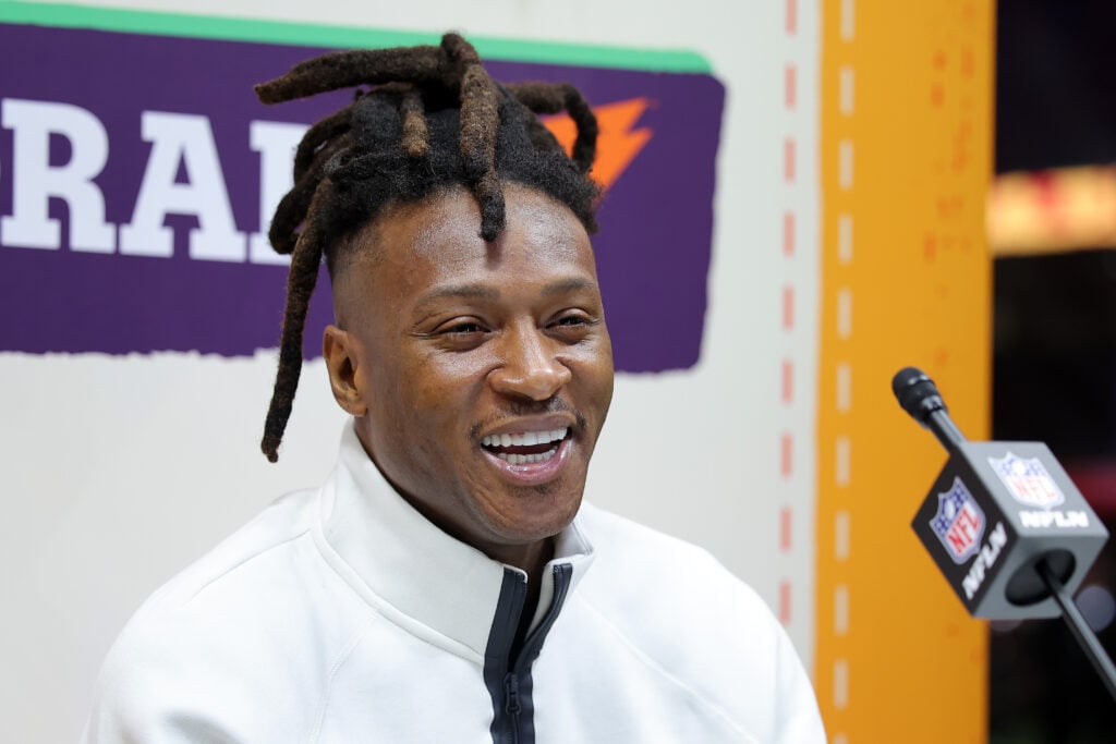 DeAndre Hopkins Reveals Surprising Ravens Defender He Actually Enjoys Facing on the Field