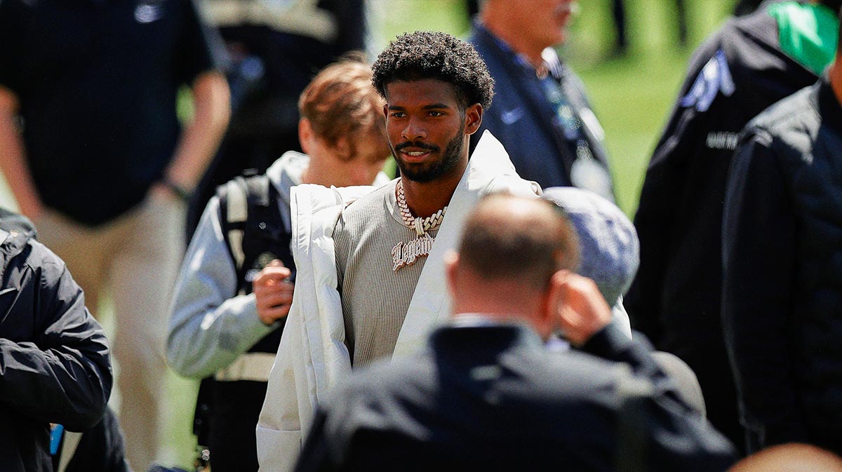 Deion Sanders’ Unexpected 3-Word Reaction Leaves Fans Speechless After Shedeur’s First NFL Touchdown