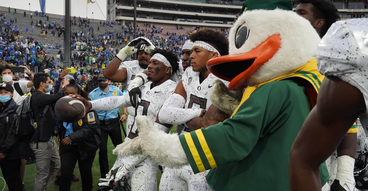 Football Recruiting Shocker: Top Prospective Players Make Unexpected Decisions