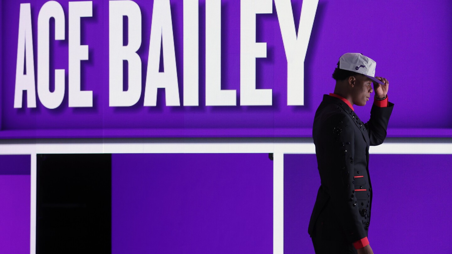How Ace Bailey’s Surprisingly Simple Routine is Silently Shaping a Rookie Phenom