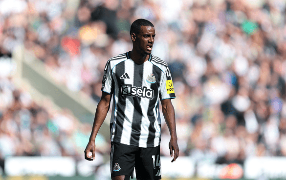 Isak & Garnacho: The High-Stakes Premier League Transfer Battles Heading for a Dramatic Deadline Twist