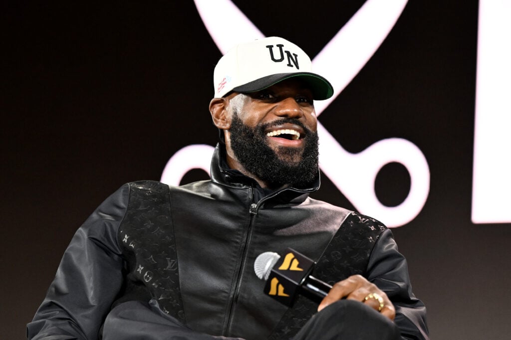 LeBron James Stuns Fans with Unbelievable Strength Display—You Won’t Believe What He Lifts!