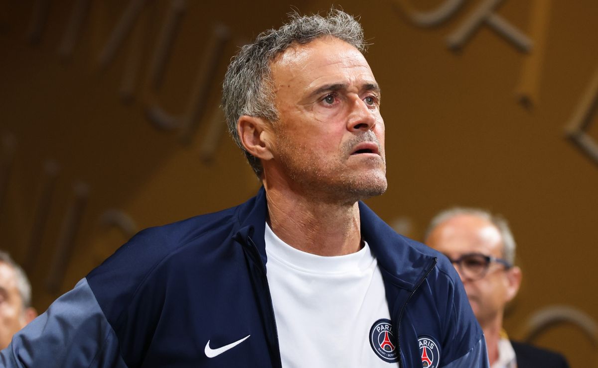 Luis Enrique Faces Unexpected Crisis: Key PSG Star Suspended Ahead of High-Stakes Super Cup Clash with Tottenham