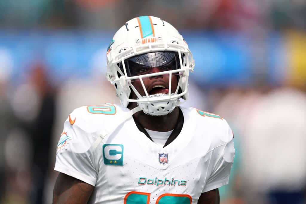 Mike McDaniel Drops Surprising Clue on Tyreek Hill’s Week 1 Availability—What It Means for the Season Opener