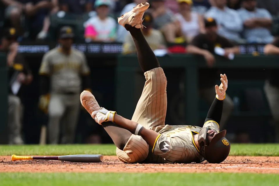 Padres’ Xander Bogaerts Faces Unexpected Season-Ending Injury After Shocking Foul Ball Incident
